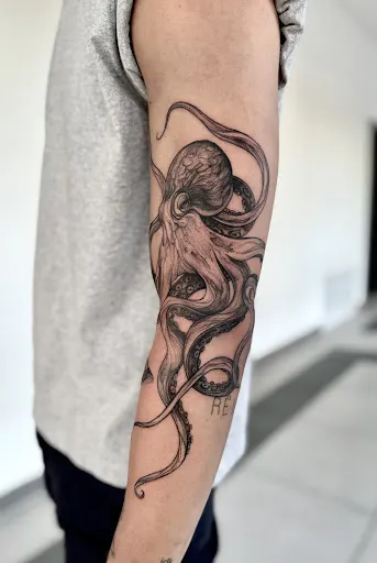 Banana Mafia Tattoo - Tatuaże Fine Line Starogard Gdański